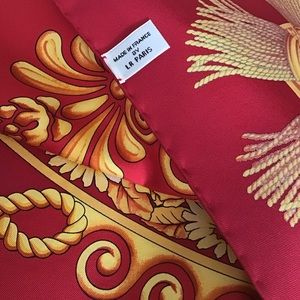 THE WHITE HOUSE 100% silk Scarf, MADE IN FRANCE